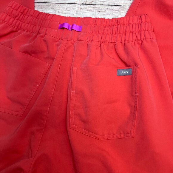 FIGS Red Jogger Scrub Pants Women's Medium Cargo Zip Pocket Tapered Ribbed Cuff - Picture 4 of 9